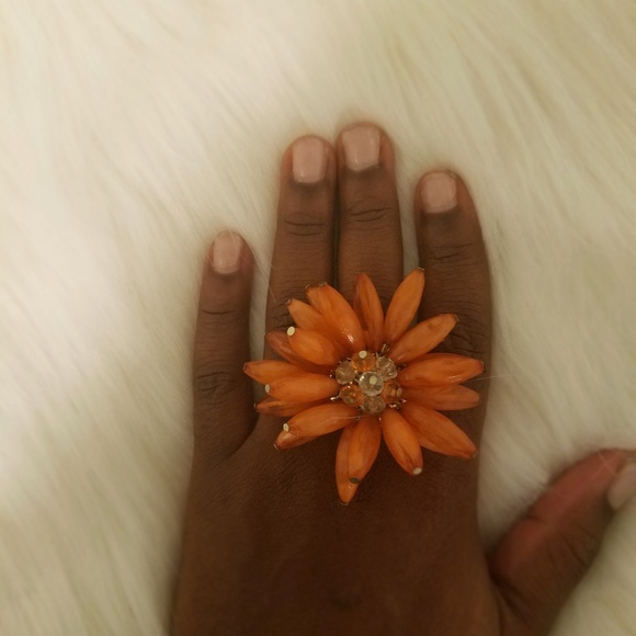 Flower Ring - Picture 3 of 3